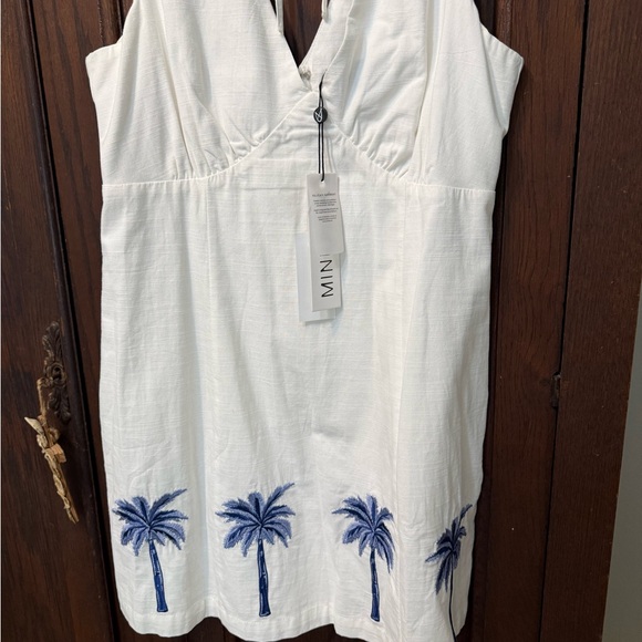 Mink Pink White Backless Dress with Blue Palm Tree Design. New with tags. - Picture 2 of 9